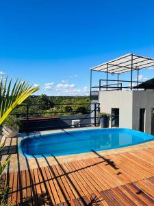 Bazén v ubytování Mandua nebo v jeho okolí