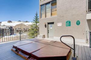 Balkón nebo terasa v ubytování Crested Butte Mountain Resort Properties