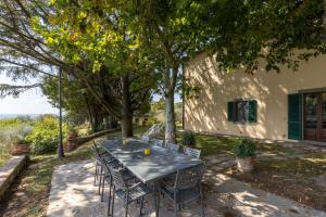 Vonkajšia záhrada v ubytovaní VILLA SAN PIETRO