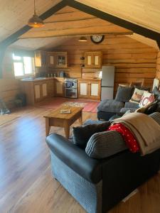 Η κουζίνα ή μικρή κουζίνα στο Brook lodge 2