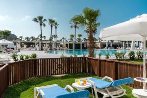 a view of the pool at a resort at Kaya Side in Side