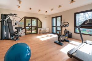 Fitness centrum a/nebo fitness zařízení v ubytování Ibis Styles Lisieux Normandie