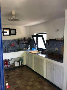 Kuchyň nebo kuchyňský kout v ubytování Case Il Cappero Blu - Isola di Salina