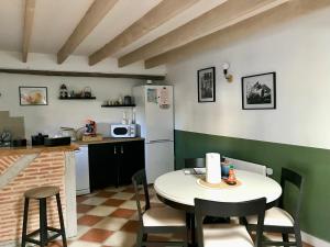 Gallery image of La Berlandière un petit coin de paradis in Taillant
