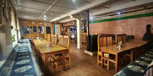 Gallery image of Shangri-la Guest House in Phakding