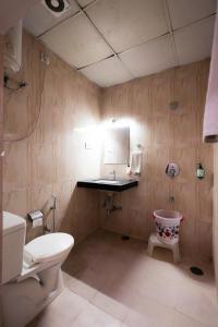 Koupelna v ubytování Gumaan Auberge