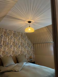 Gallery image of La jacuzz’home in Tourcoing