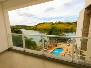 - Balcón con vistas al río en Hotel Beira Rio, en Piraju