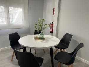 Posezení v ubytování Tolería Miramar + 7 fotografií