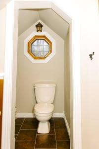 Gallery image of Dingle Run Lodge at Sir Sam's in Haliburton