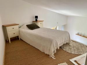 Postel nebo postele na pokoji v ubytování A 20 minutes de Aix en Provence