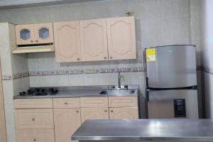 Cuisine ou kitchenette dans l'établissement Casa excelente ubicación con garaje