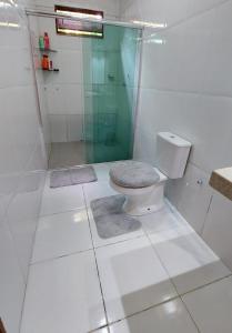 Phòng tắm tại Casa Mobiliada para o período do Festival Folclórico de Parintins 2024
