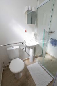 Ένα μπάνιο στο Flat Econômico Butantã