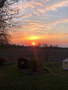 Alba o tramonto visti dall'interno dell'appartamento o dai dintorni