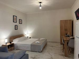 Gallery image of Aristotelis apartments in Néa Karváli