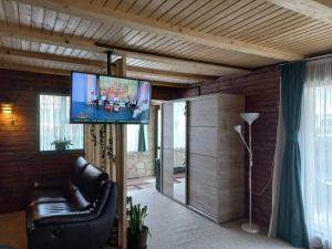 Galeriebild der Unterkunft Edelweiss Cozy Lodge in Braşov