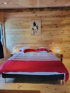 Postel nebo postele na pokoji v ubytování Domaine de buffevent