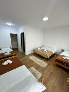 Cama o camas de una habitación en Hotel Vellezrit Guri