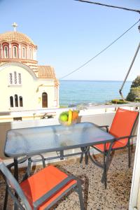 Galeriebild der Unterkunft Apartment Froso on the Beach in Rethymno