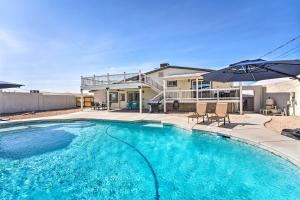Hồ bơi trong/gần Pool, Game Room, Hot Tub Lake Havasu City Oasis!
