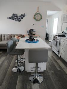 Gallery image of Cozy mermaid cove in Highlands
