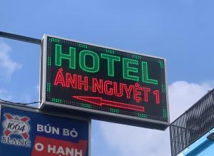 Certifikát, hodnocení, plakát nebo jiný dokument vystavený v ubytování Khách Sạn Ánh Nguyệt 1