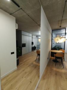 TV/trung tâm giải trí tại "M&D ApartmentsLviv", Loft complex Great Britain