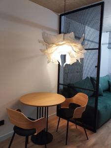 Khu vực ghế ngồi tại "M&D ApartmentsLviv", Loft complex Great Britain +60 ảnh