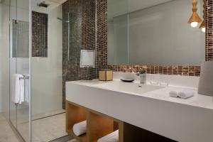 Bilik mandi di Lagos Marriott Hotel Ikeja