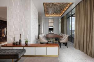 Ruang duduk di Lagos Marriott Hotel Ikeja
