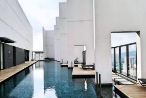 The swimming pool at or close to The Hub SS2 - 1 Bedroom Suite