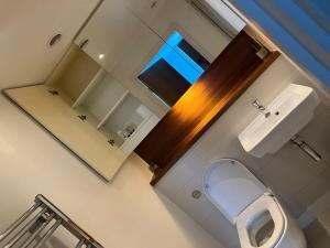 Bilik mandi di Heronsgate GH016 +9 gambar