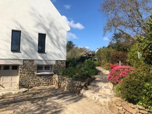 Zahrada ubytování Villa Tidinghi, plage de Rospico à pied