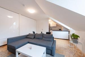 Posedenie v ubytovaní 2 Zimmer Wohnung in der Stadt - Grazy Appartment