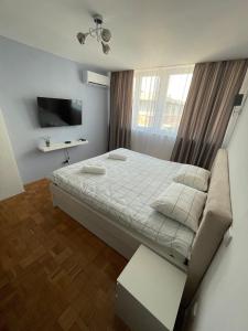 En eller flere senge i et værelse på Kula Krusevac