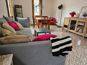 Foto de la galería de Casa Rossa vista canale en Venecia