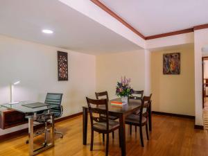 Posezení v ubytování Mövenpick Hotel & Residences Nairobi