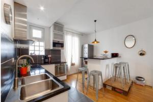 Η κουζίνα ή μικρή κουζίνα στο JO 2024 Jolie Maison avec Jardin Proche Paris
