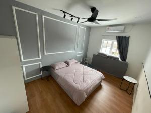 Ένα ή περισσότερα κρεβάτια σε δωμάτιο στο Pelangi JB town KSL JBCC MidVall