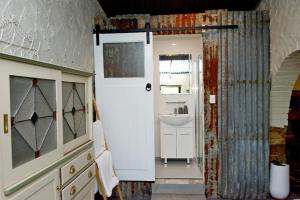 The Studio at Meadowbrook的厨房或小厨房