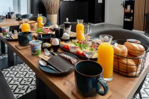 Možnosti zajtrka za goste nastanitve Hotel Deluxe