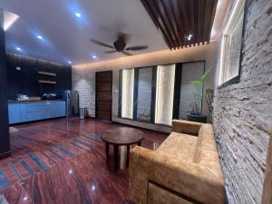 Kudle Beach View Resort And Spa Gokarna的休息区