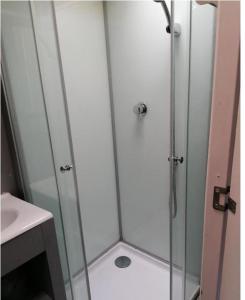 Un baño de grand mobil home domaine La Lande