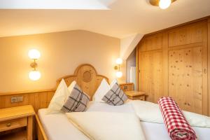 Posteľ alebo postele v izbe v ubytovaní Mara's Little Boutique Sleepover - Budget Holiday Home
