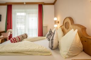 Posteľ alebo postele v izbe v ubytovaní Mara's Little Boutique Sleepover - Budget Holiday Home