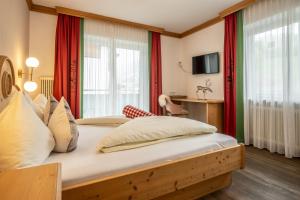 Posteľ alebo postele v izbe v ubytovaní Mara's Little Boutique Sleepover - Budget Holiday Home