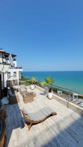 Galeriebild der Unterkunft White Cliffs, Byala in Byala