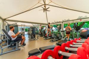 a group of people in a gym at Albergo Cristina in Lazise