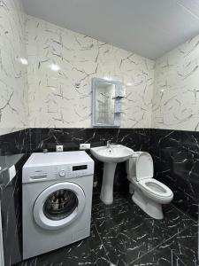 A bathroom at Kesane In Racha